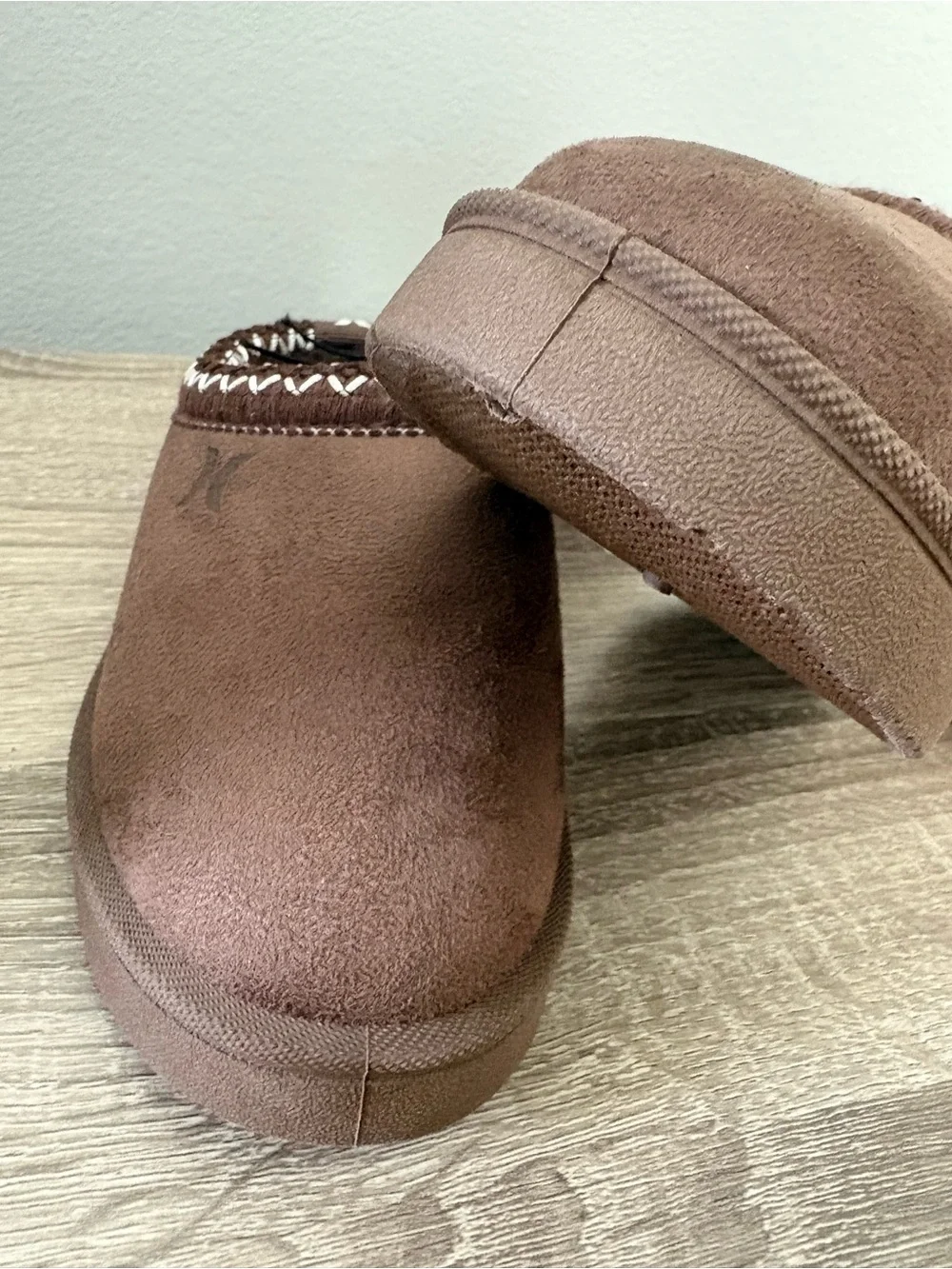 Hurley Brown Suede Slip-On Mule Slippers Size 11 - New